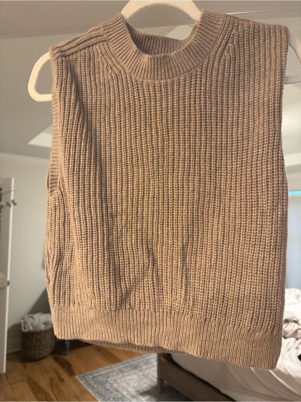 Abercrombie & Fitch Ribbed Sleeveless Crewneck Sweater Vest in Taupe